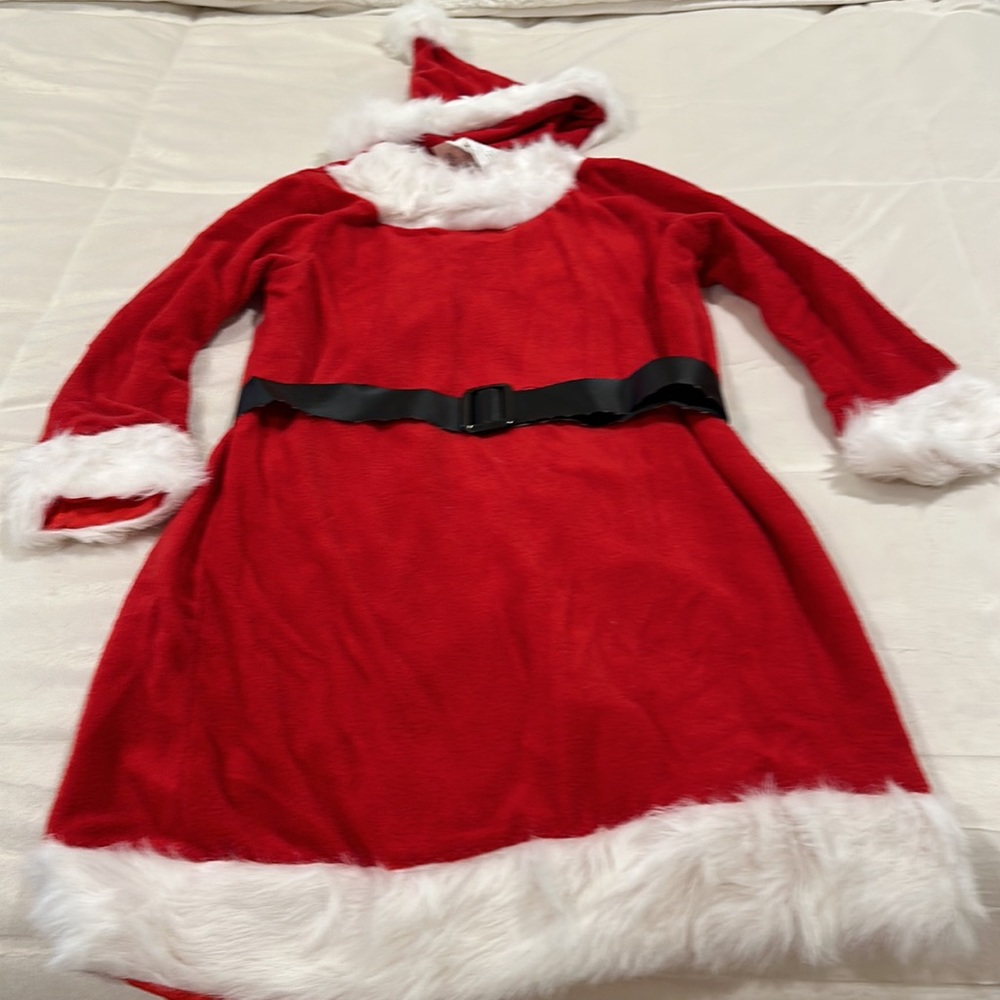 Girls costume Santa suit. Size large 12-14.